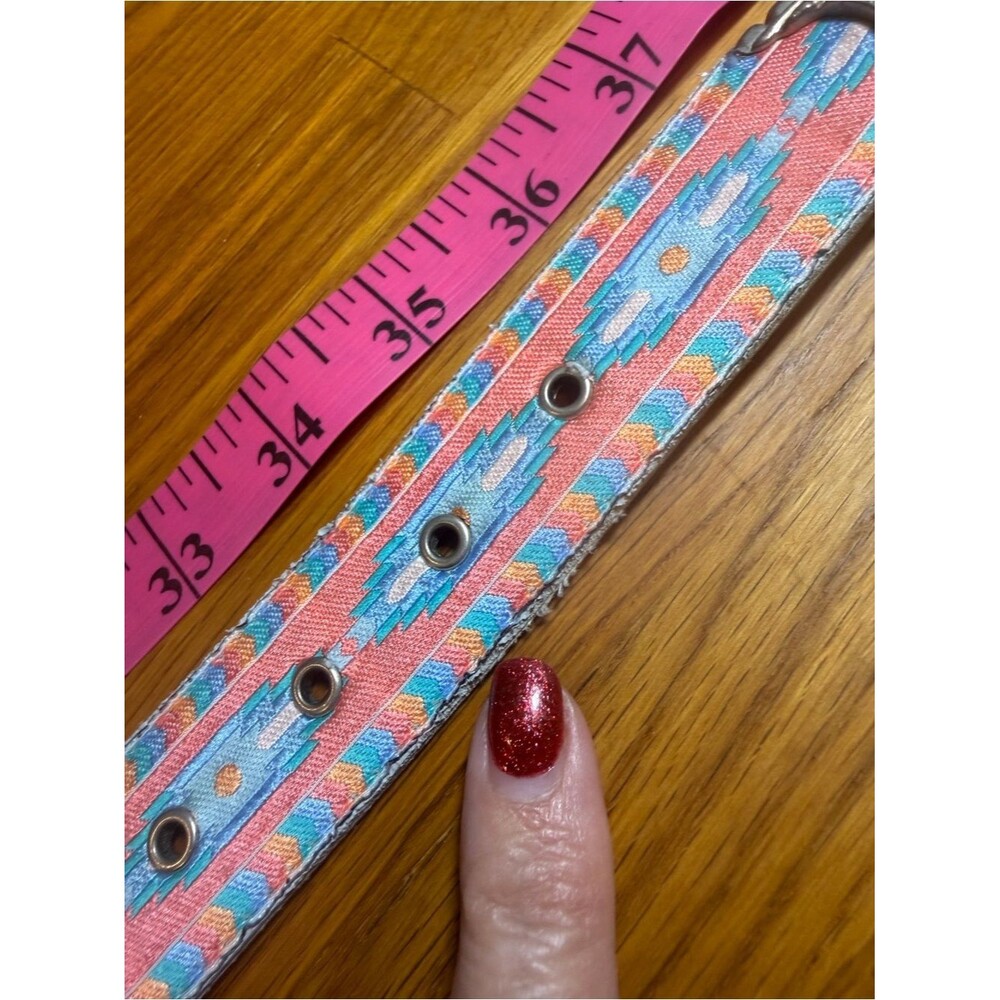 Vintage Nuovo Southwestern Pattern Belt with Silver Buckle (018) - Picture 4 of 11